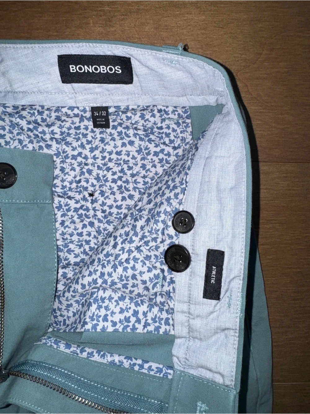 Bonobos Men Light Aqua Chinos 34/32 Lightly Worn  Athletic Fit Smoke Free home
